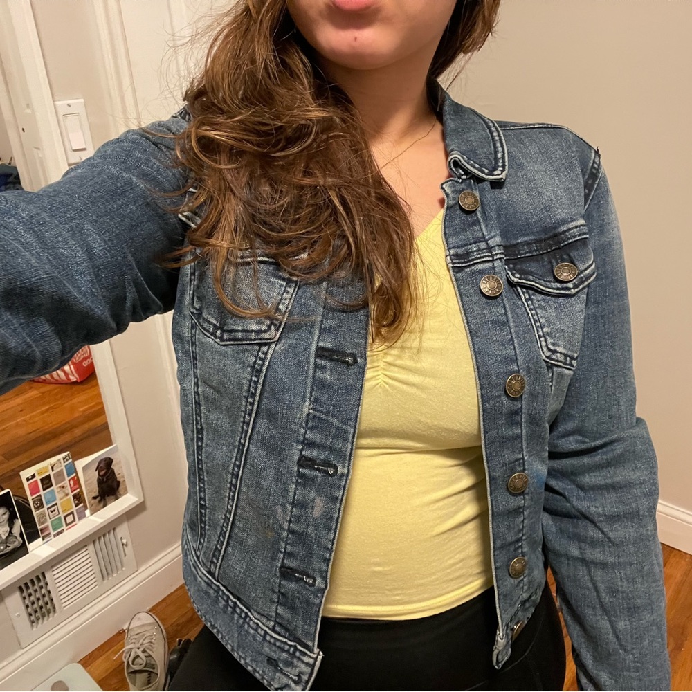 Cute comfortable denim jacket.